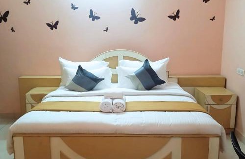 Palavakkam House | Eaze & Comfort - Boutique Hotel