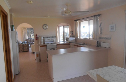 Dalrymple House | Ebb N Flow Beach House - Rural Feel, Sea Views, Dog friendly