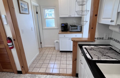 Groton Long Point House | Ebb Tide Cottage GLP 4BR Waterfront Beach house