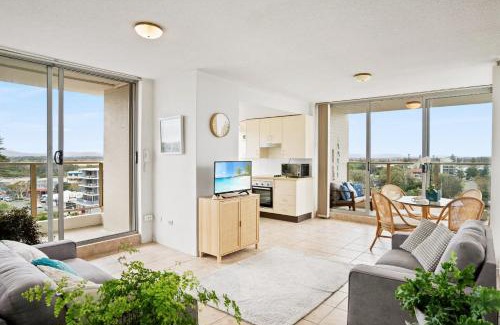 Forster Apartment | Ebbtide 30