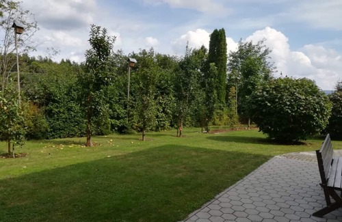Bad Koetzting Apartment | Ebenerdige, 75qm-große Ferienwohnung in ruhiger Lage