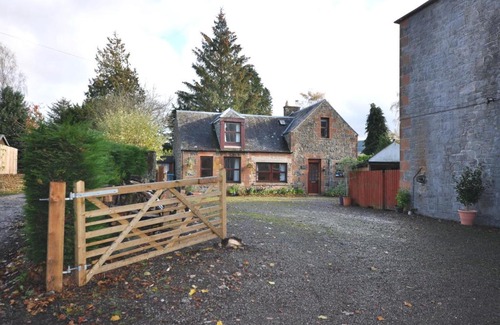 Moffat House | Ebenholm Cottage