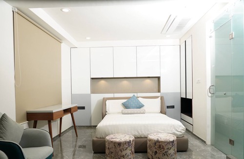 Thaltej Apartment | Ebony Residency - Ahmedabad