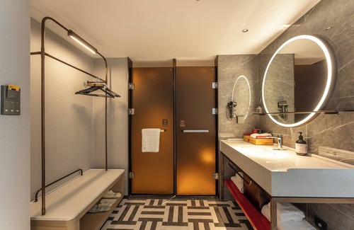 Jiang Han Hotel | ECHENG Hotel, Jianghan Road Pedestrian Street, Wuhan River Beach