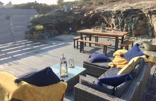 Trearddur Bay House | ECHO BEACH-LARGE 4 Bed BEACH HOUSE-TREARDDUR BAY