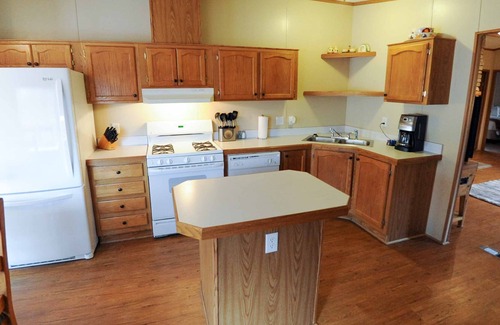 Canon City House | Echo House - Family Rental Home at Royal Gorge Cabins