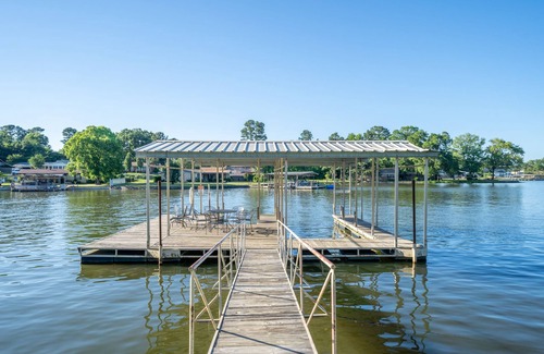 Lake Hamilton House | Echo Point Lake House - Lake Hamilton