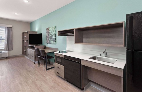Madison Hotel | ECHO Suites Extended Stay by Wyndham Madison