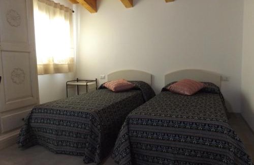 Putifigari Bed & Breakfast | Echoes of Pleasure