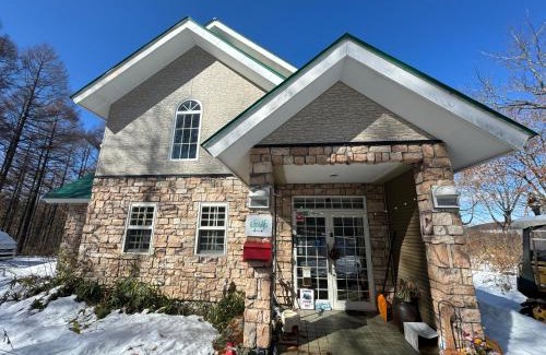 Madarao Mountain Resort Cabin | Echoland Madarao エコーランド斑尾 All en-suite rooms & a free 3-minute shuttle to the ski resort