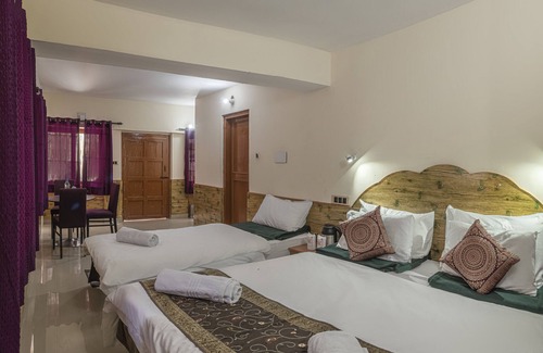 Tabo Hotel | Echor Mud Huts Tabo Spiti Valley