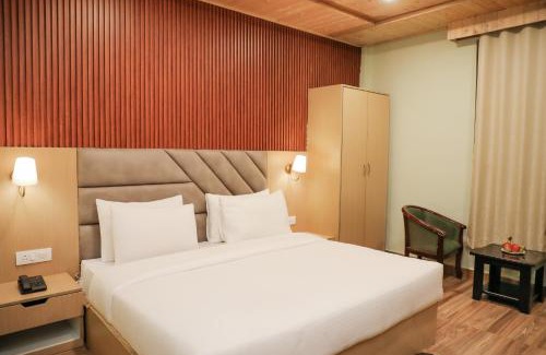 Badrinath Hotel | ECKO Premier New Yoga