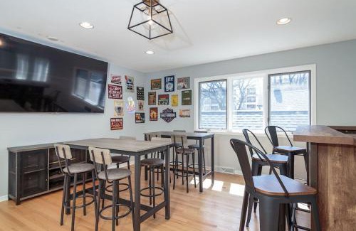 Lower East Side House | Eclectic Stylish and Cozy Milwaukee Unit
