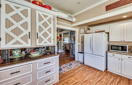Wildomar Cottage | Eclectic Wildomar Home: 6 Mi to Santa Rosa Plateau