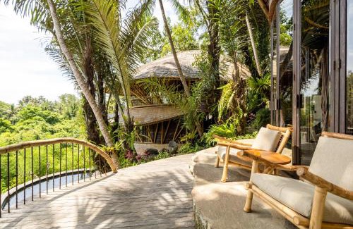 Abiansemal Villa | Eclipse House 4bds Eco Bamboo House Pool RiverView