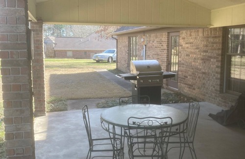 Heber Springs House | ECLIPSE WATCHING! Spacious 5-bedroom in beautiful Heber Springs