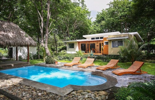 Playa Colorado House | Eco Casita Phase III #2: Casa de Olas