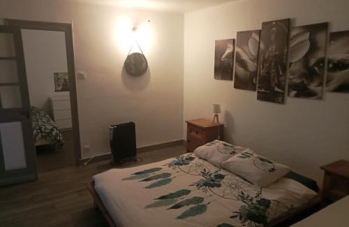 Plouray Apartment | Eco domaine 12hectares meublé pour 6 personnes