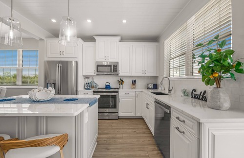 Cortez House | Eco-Friendly Home with Pool and Amazing Game Room! - Baydream Believer at Hunter