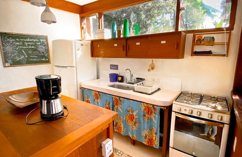 Cabore House | Eco-Home nr. Historic Center Paraty, with Wifi and large tropical garden.