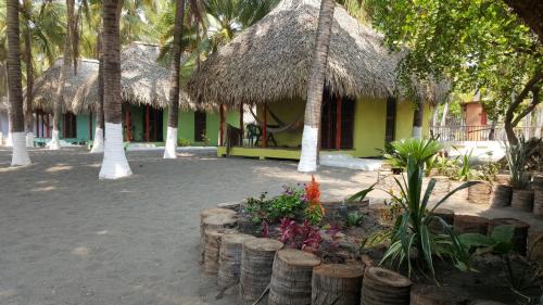 Las Lisas Hotel | Eco-Hotel Playa Quilombo