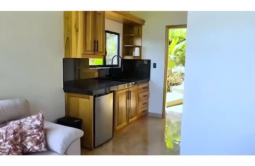 Puerto Lopez House | Eco Lodge Retreat | Pool, Jacuzzis & Pet-Friendly Stay