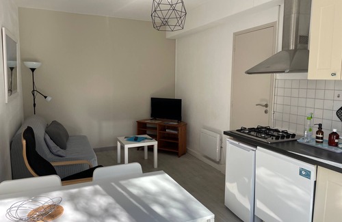 Saint-Palais-sur-Mer Cottage | Eco-responsible apartment with terrace 100 m from the sea