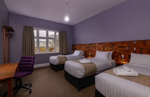 Christchurch City Centre Cabin | Eco Villa - in the heart of Christchurch