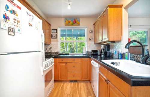 Cannon Beach House | Ecola Retreat - Beachcomber Vacation Homes