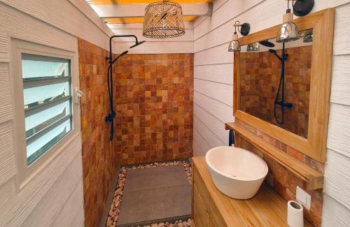 Teva I Uta House | Ecolodge Mata Api Bungalow Hibiscus