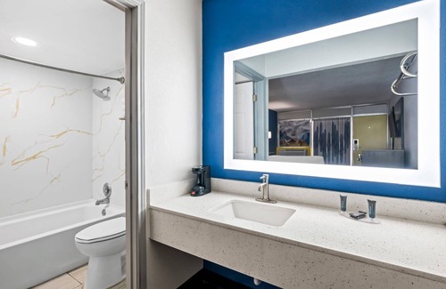 Carlsbad Hotel | Econo Lodge Carlsbad Caverns Area