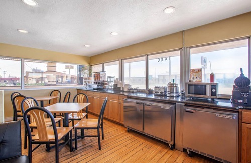 Clovis Hotel | Econo Lodge Clovis