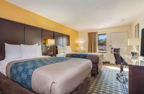 North Charleston Cabin | Econo Lodge Coliseum