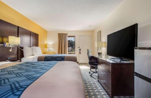 North Charleston Cabin | Econo Lodge Coliseum