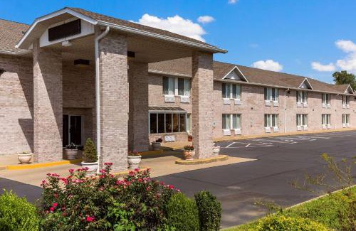 Fairview Heights Hotel | Econo Lodge Inn & Suites Fairview Heights St Louis
