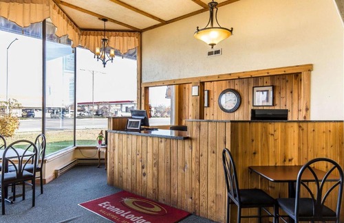 Kalispell Hotel | Econo Lodge Inn & Suites Kalispell - Glacier National Park Gateway