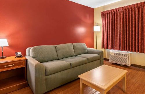 Kissimmee Hotel | Econo Lodge Inn & Suites Maingate Central