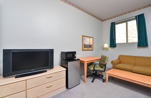 Jackpot Hotel | Econo Lodge Inn & Suites
