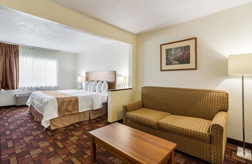 Luverne Hotel | Econo Lodge Luverne I-90