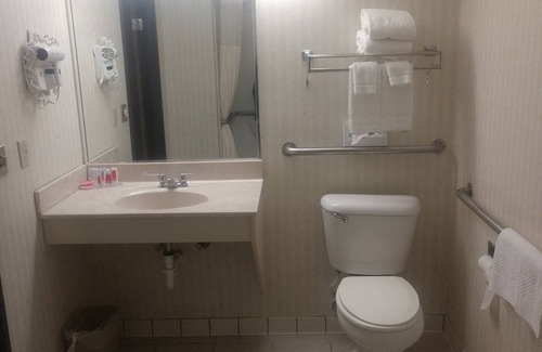 Luverne Hotel | Econo Lodge Luverne I-90
