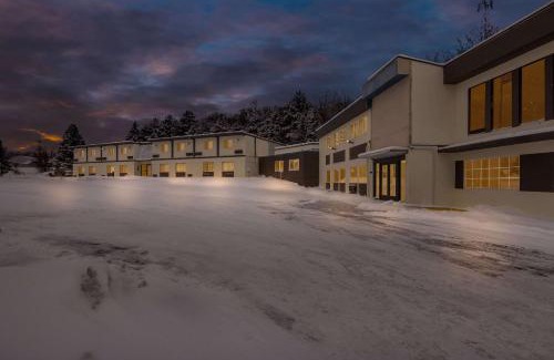 Manistee Cabin | Econo Lodge Manistee