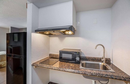 Orlando Hotel | Econo Lodge Orlando