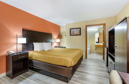 Urbandale Hotel | Econo Lodge Urbandale-Northwest Des Moines