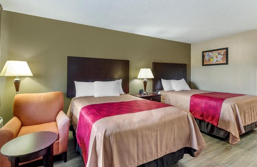 Lynchburg Cabin | Econo Lodge