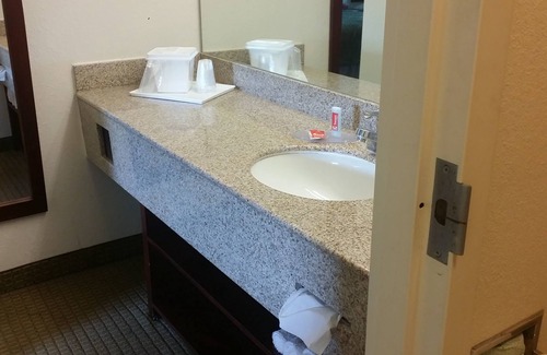 Lloyd Hotel | Econo Lodge