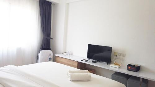 Cileunyi Apartment | Economic Luxurious Studio Pinewood Apartment Jatinangor near JATOS By Travelio