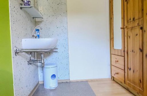 Rudolfsheim-Funfhaus Apartment | Economic Studio 1P BS
