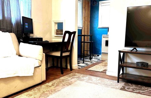 Moorhead Apartment | Economy 3 beds Great Location!