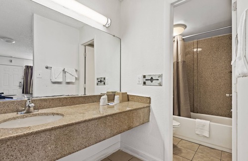 Portsmouth Hotel | Economy Lodge