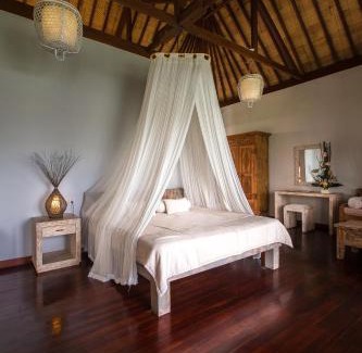 Batu Bolong Hotel | Ecosfera Hotel & Spa